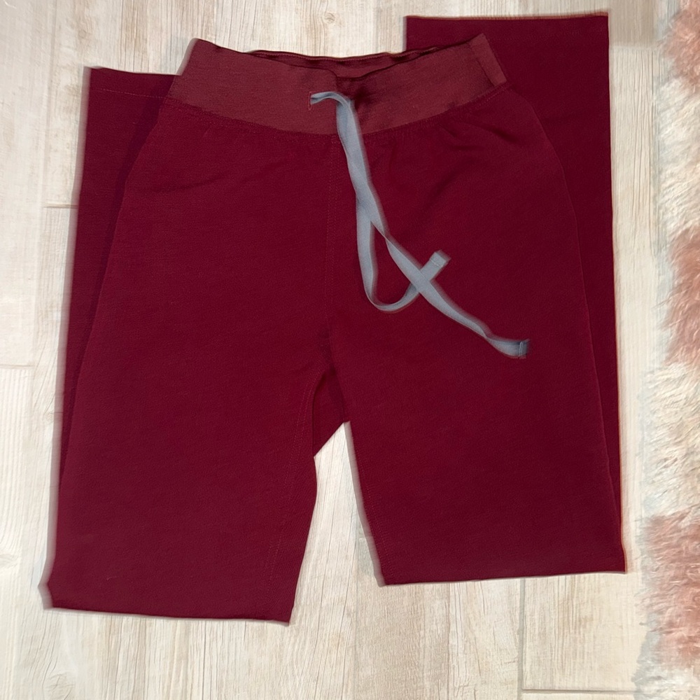 Figs Women's Maroon Jogger Pants